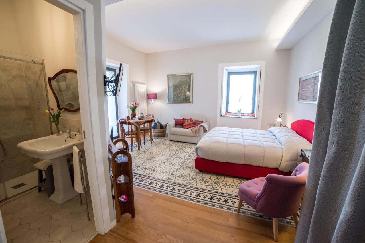 Le Rondini Della Pietrasanta Apartment Naples Exterior photo