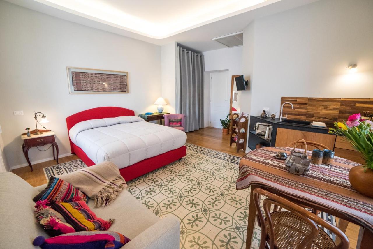 Le Rondini Della Pietrasanta Apartment Naples Exterior photo